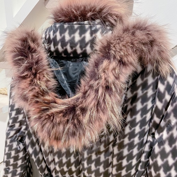 Clelia Italy Snow Jacket - Picture 4 of 9